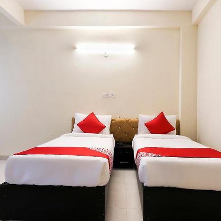 Hotel Aashirwad Indore Bagian luar foto